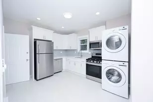 15-17 Saunders St, Boston, MA 02134 - Photo 2