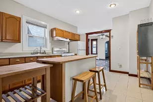 12 Braemore Rd, Medford, MA 02155 - Photo 2