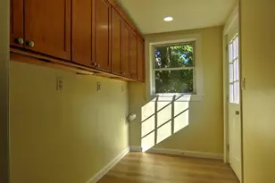 1077 Bedford St, Abington, MA 02351 - Photo 4