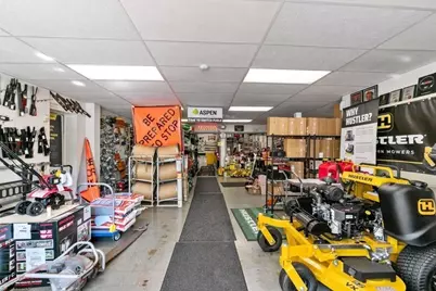 746 Amesbury Rd, Haverhill, MA 01830 - Photo 8