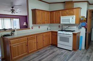 22 Medallion Rd, Holbrook, MA 02343 - Photo 6