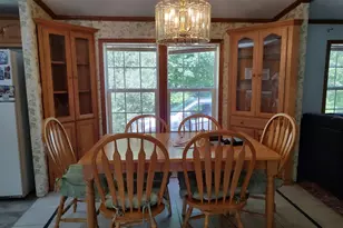 22 Medallion Rd, Holbrook, MA 02343 - Photo 2