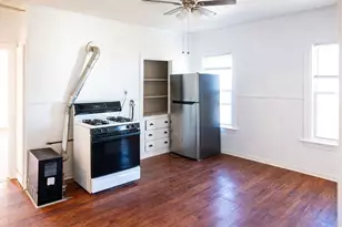 25 Columbia St, Worcester, MA 01604 - Photo 2