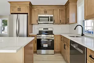 209 Main St, Dennis, MA 02670 - Photo 10