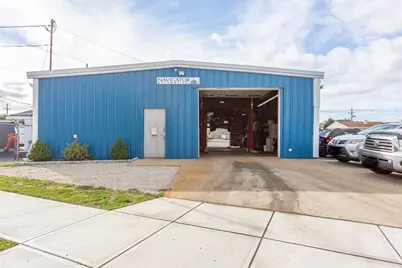 1593 Cove Rd, New Bedford, MA 02740 - Photo 2