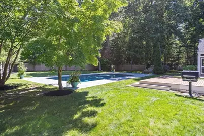 37 Katelyn Hills Dr, Falmouth, MA 02540 - Photo 18