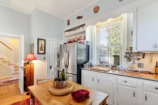 41 Dearborn St, Salem, MA 01970 - Photo 18