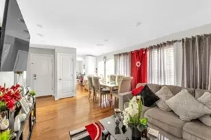 13 Pierce St, Boston, MA 02136 - Photo 2