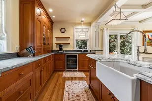 42 Mayhew St, Boston, MA 02125 - Photo 4