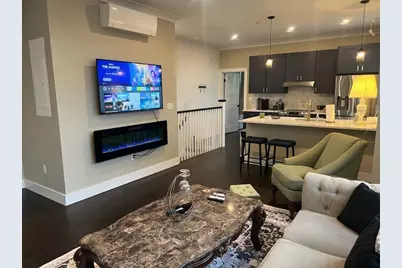 19 Suffolk St. #3, Chelsea, MA 02150 - Photo 2