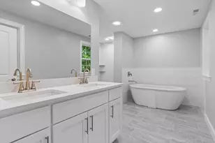 98 Carroll St, Watertown, MA 02472 - Photo 22