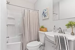 735 Washington St, Attleboro, MA 02703 - Photo 8