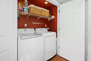 8 Raymond Way, Ashland, MA 01721 - Photo 18