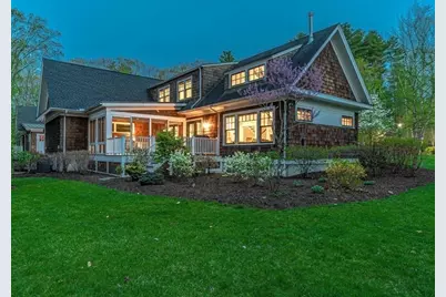 37 Cottage Cir, Dedham, MA 02026 - Photo 24