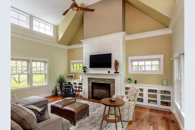37 Cottage Cir #37, Dedham, MA 02026 - Photo 4