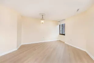 1002 Paradise Rd, Swampscott, MA 01907 - Photo 14