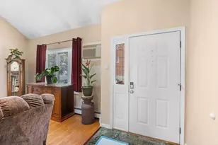 70 Casablanca Ct, Haverhill, MA 01832 - Photo 4