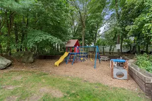 250 Hammond Pond Parkway, Newton, MA 02467 - Photo 28