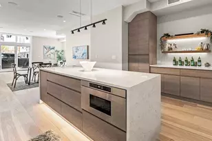 327 Alewife Brook Pkwy, Somerville, MA 02144 - Photo 12