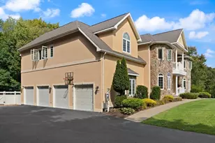 2 Bridle Path, Lynnfield, MA 01940 - Photo 2