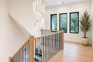 544 Saw Mill Brook Pkwy, Newton, MA 02459 - Photo 12