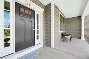 246 Washington St, Franklin, MA 02038 - Photo 6