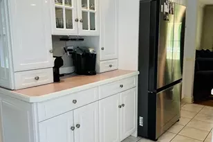 405 West St, Uxbridge, MA 01569 - Photo 8