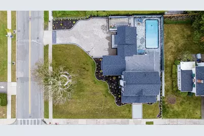 208 Florence St, Fall River, MA 02720 - Photo 40