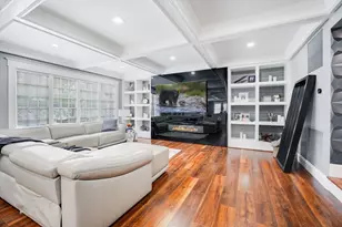 208 Florence St, Fall River, MA 02720 - Photo 10