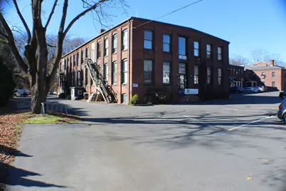320 Riverside Dr #3, Northampton, MA 01062 - Photo 2