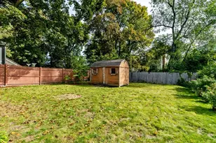 32 Magoun St, Cambridge, MA 02140 - Photo 12