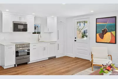 10 Bradford Street #Unit 4, Provincetown, MA 02657 - Photo 4