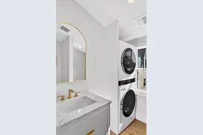 10 Bradford Street #Unit 4, Provincetown, MA 02657 - Photo 12