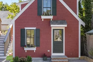 10 Bradford St, Provincetown, MA 02657 - Photo 16
