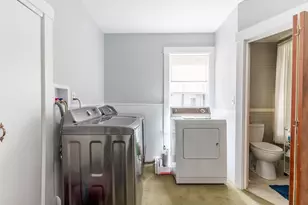 24 Clinton St, Marlborough, MA 01752 - Photo 18