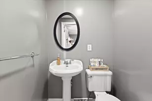 69 Newton St, New Bedford, MA 02740 - Photo 12