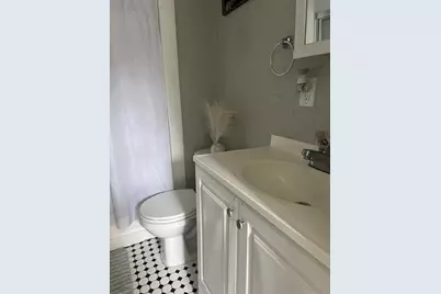 25 Eames St, Framingham, MA 01702 - Photo 6