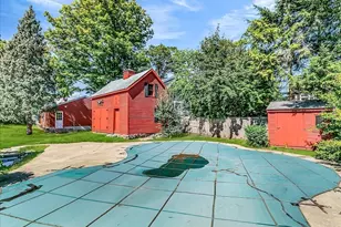 63 Johnson St, Boston, MA 02132 - Photo 6