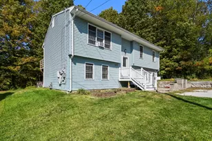 29 Murphy Pl, Pittsfield, MA 01201 - Photo 4