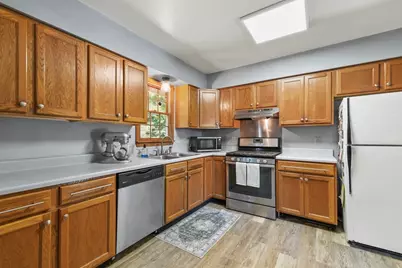 29 Murphy Place, Pittsfield, MA 01201 - Photo 8