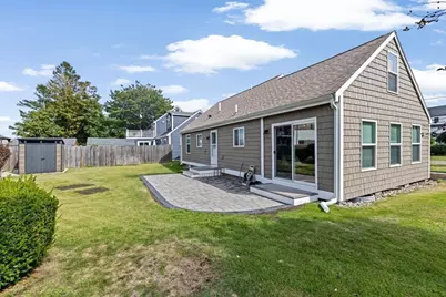 15 Packard Ave, Hull, MA 02045 - Photo 2