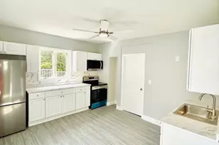 154 Marshall St, Fitchburg, MA 01420 - Photo 2