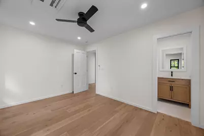 624 Commercial Street, Provincetown, MA 02657 - Photo 26