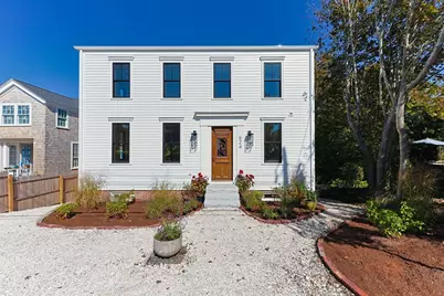 624 Commercial Street, Provincetown, MA 02657 - Photo 1