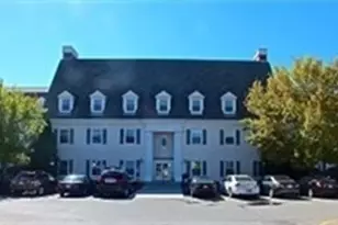 565 Turnpike, North Andover, MA 01845 - Photo 1