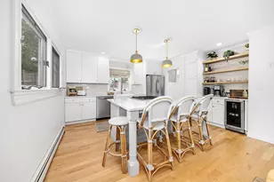 21 Hersey St, Hingham, MA 02043 - Photo 10