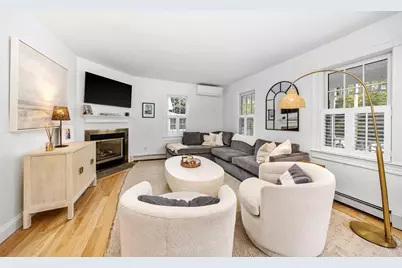 21 Hersey St, Hingham, MA 02043 - Photo 4