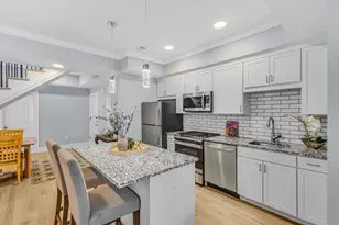 7 Waumbeck, Boston, MA 02121 - Photo 2