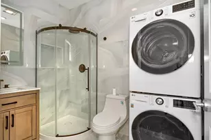 35 Somerset Ave, Winthrop, MA 02152 - Photo 14