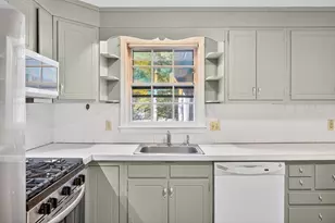 101 Longfellow Dr, Barnstable, MA 02632 - Photo 12
